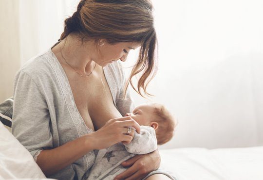 5 dicas importantes para amamentar durante a gravidez